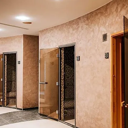 Hotel Chateau Gbelany Oscadnica