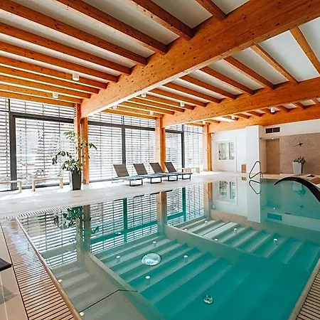 Chateau Gbelany 4*
