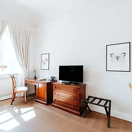 Chateau Gbelany Hotel Oscadnica